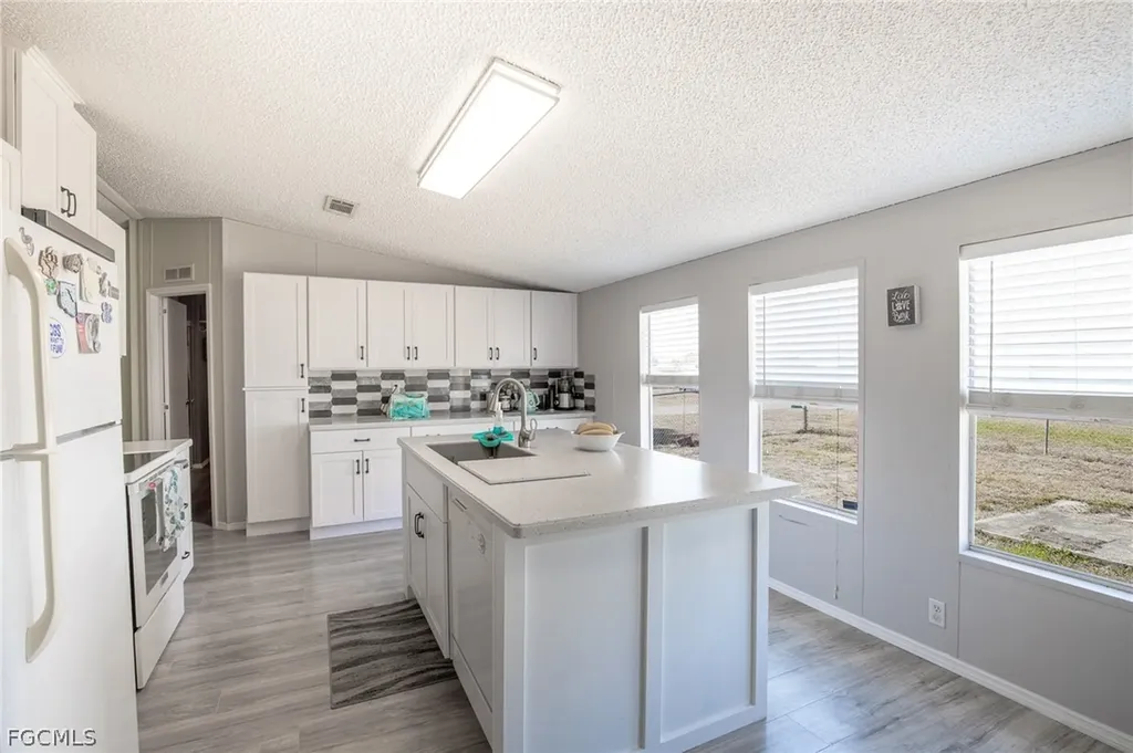 1572 Joshua Boulevard Clewiston FL 33440