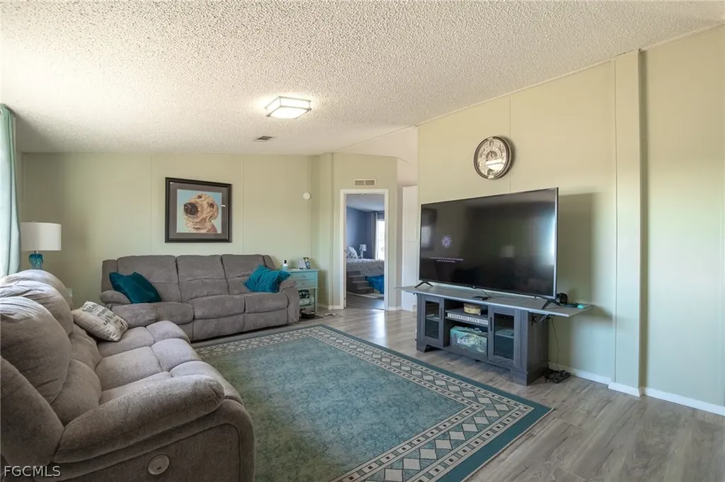 1572 Joshua Boulevard Clewiston FL 33440