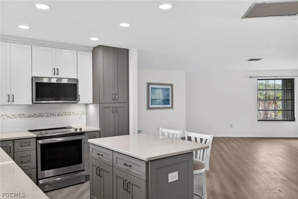 1312 Par View Drive Sanibel FL 33957