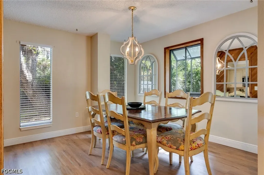 4613 Orange River Loop Road Fort Myers FL 33905