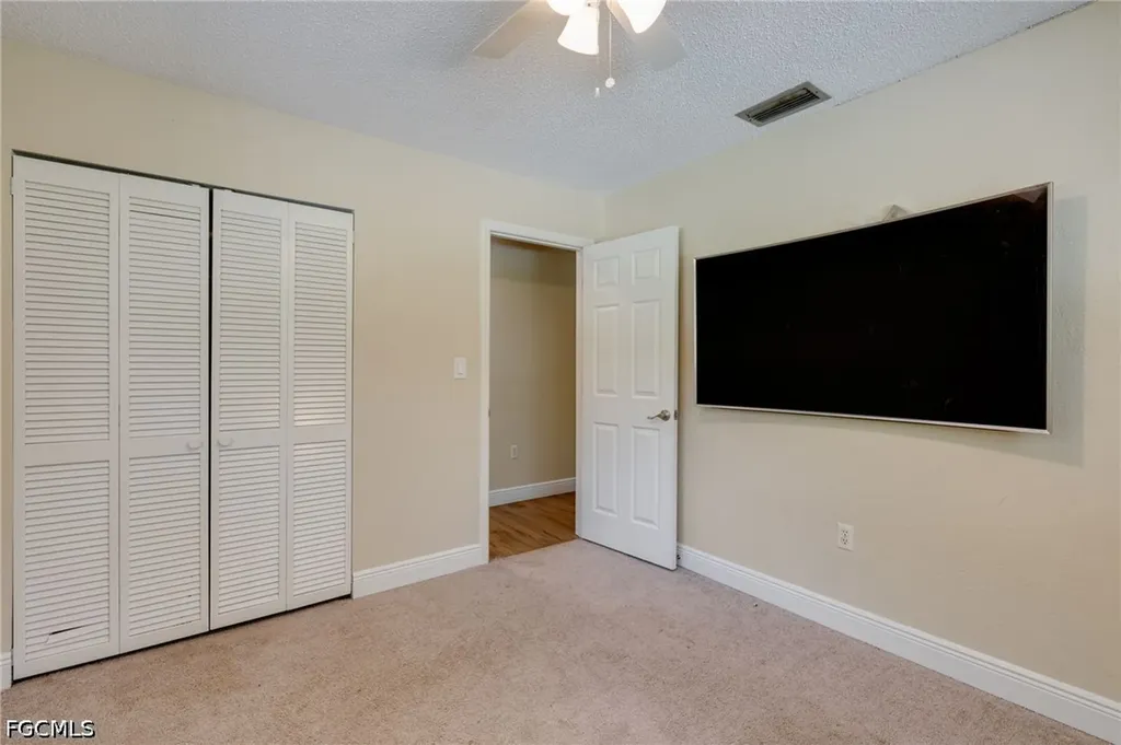 4613 Orange River Loop Road Fort Myers FL 33905