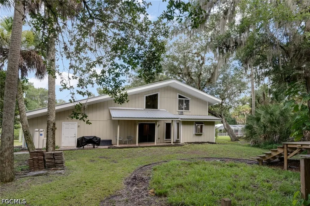 4613 Orange River Loop Road Fort Myers FL 33905