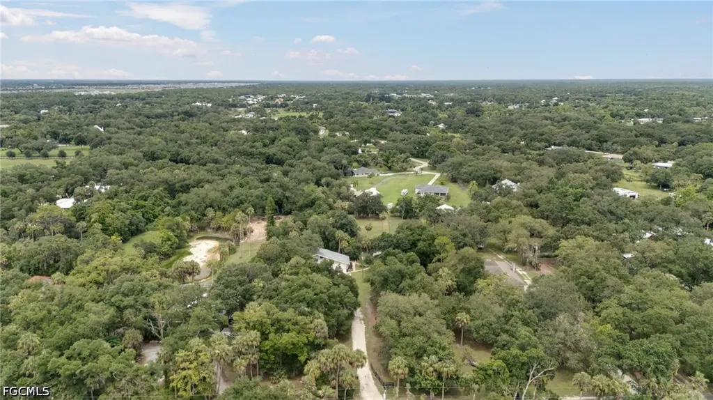 4613 Orange River Loop Road Fort Myers FL 33905