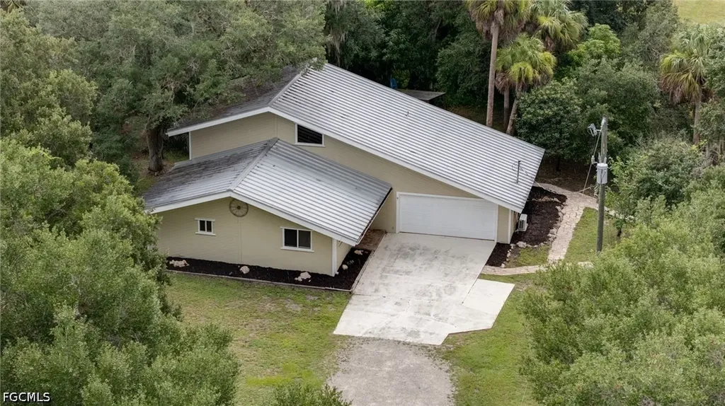 4613 Orange River Loop Road Fort Myers FL 33905
