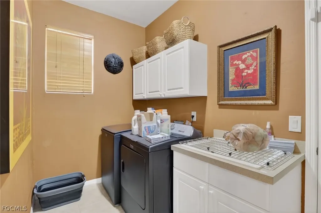 4914 SW 25th Court Cape Coral FL 33914