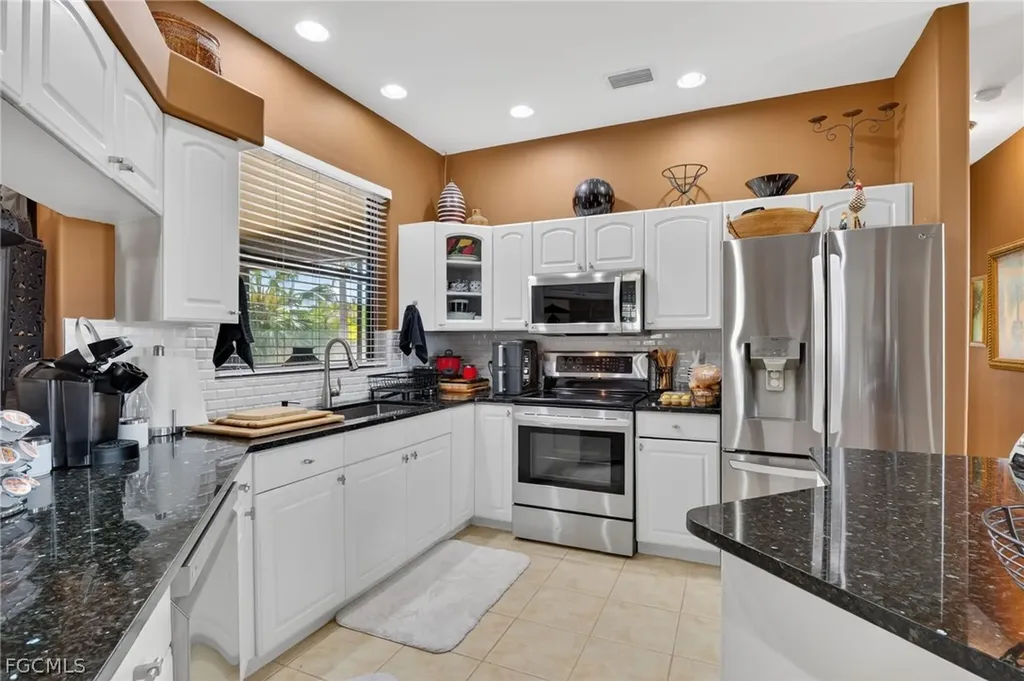 4914 SW 25th Court Cape Coral FL 33914