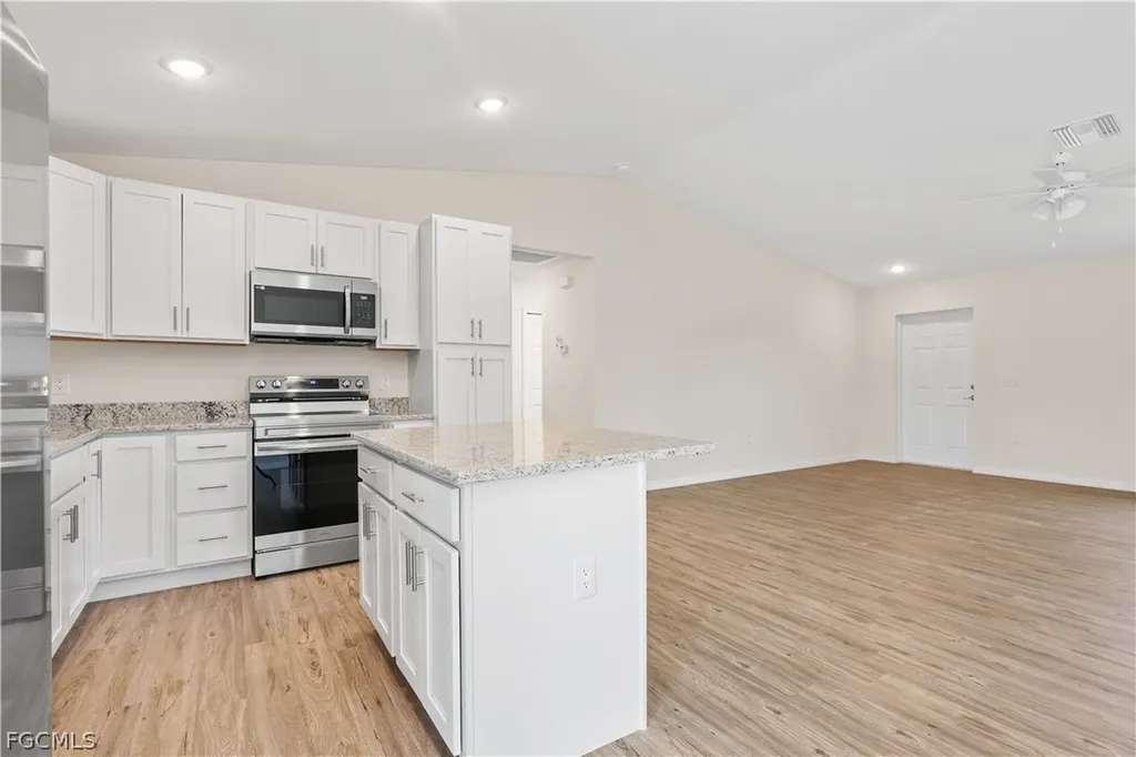 4524 Springview Circle Labelle FL 33935