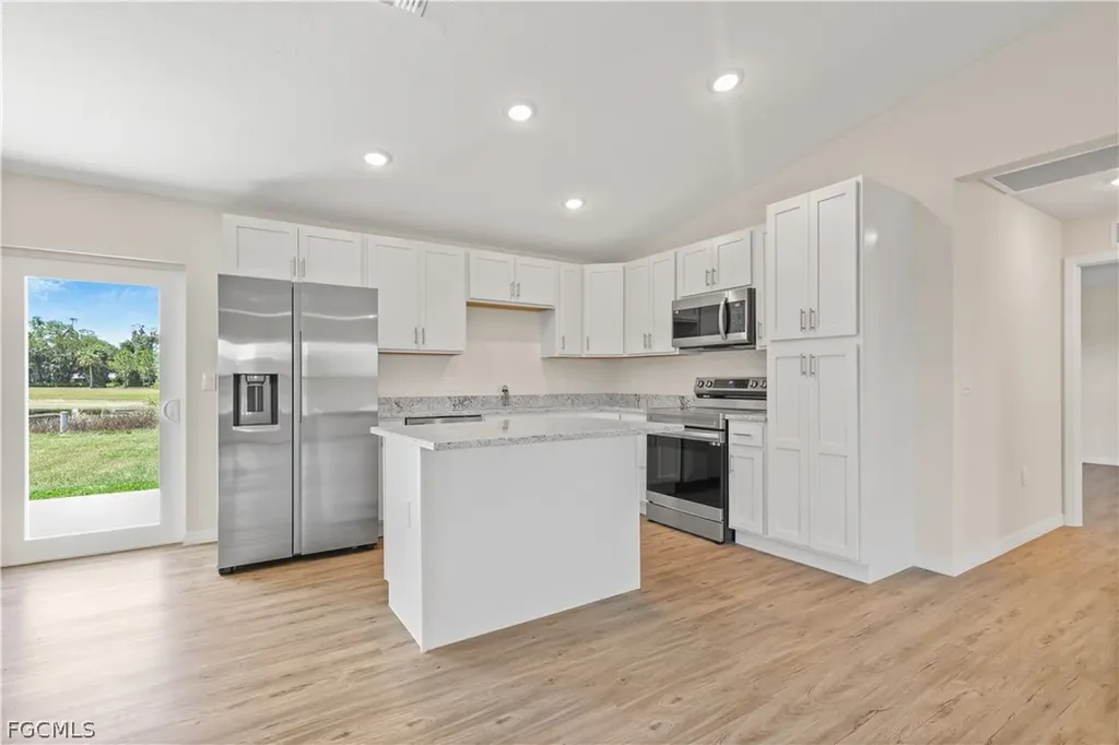 4524 Springview Circle Labelle FL 33935