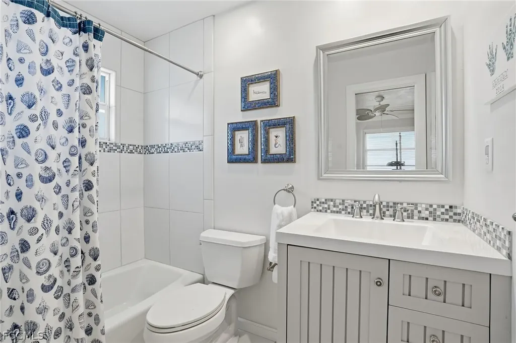 2500 10th Street N Naples FL 34103