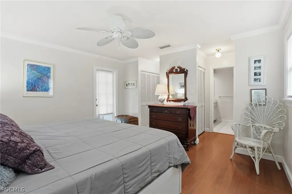 2500 10th Street N Naples FL 34103