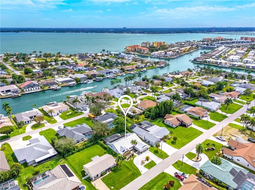 3819 SE 18th Place Cape Coral FL 33904