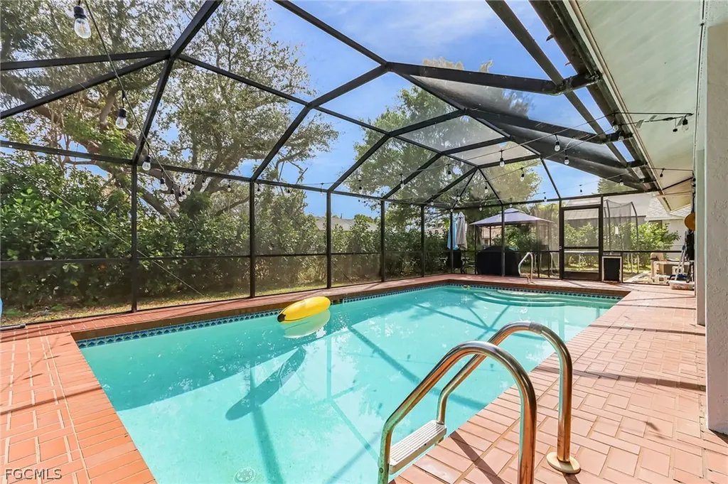3819 SE 18th Place Cape Coral FL 33904