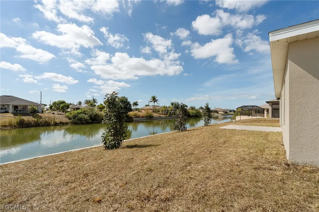 536 NW 20th Street Cape Coral FL 33993