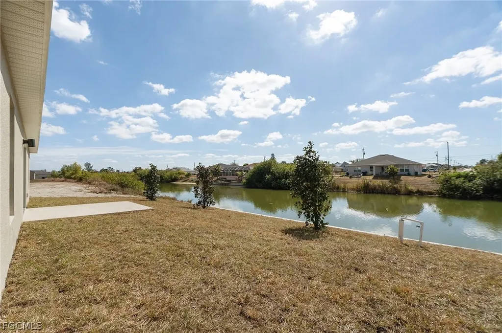 536 NW 20th Street Cape Coral FL 33993