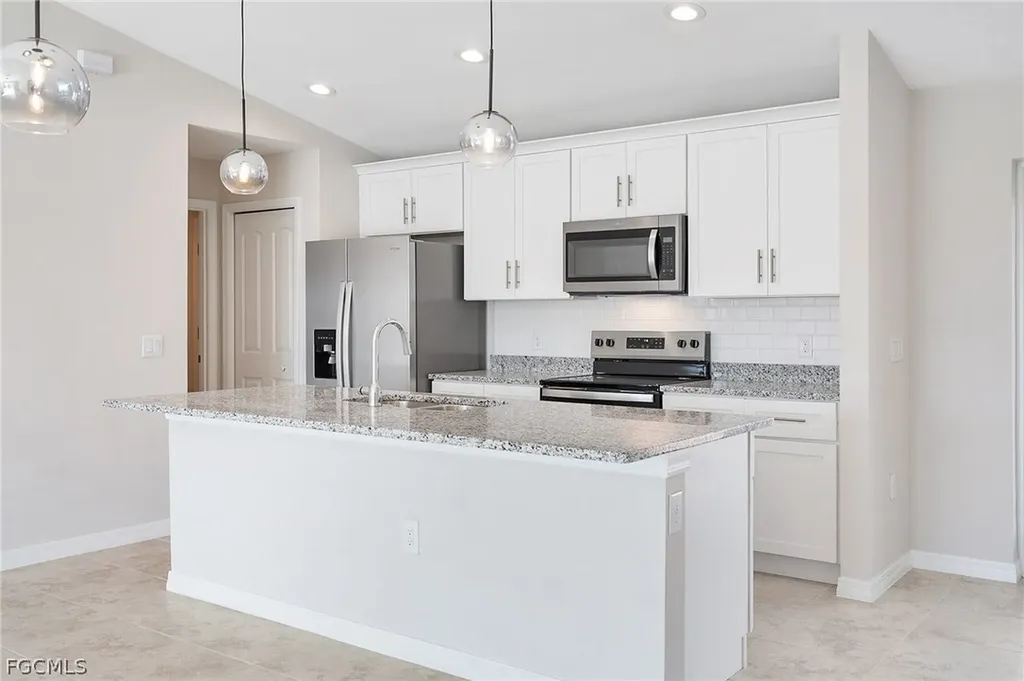 536 NW 20th Street Cape Coral FL 33993