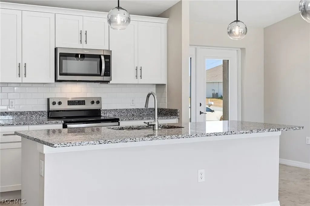 536 NW 20th Street Cape Coral FL 33993