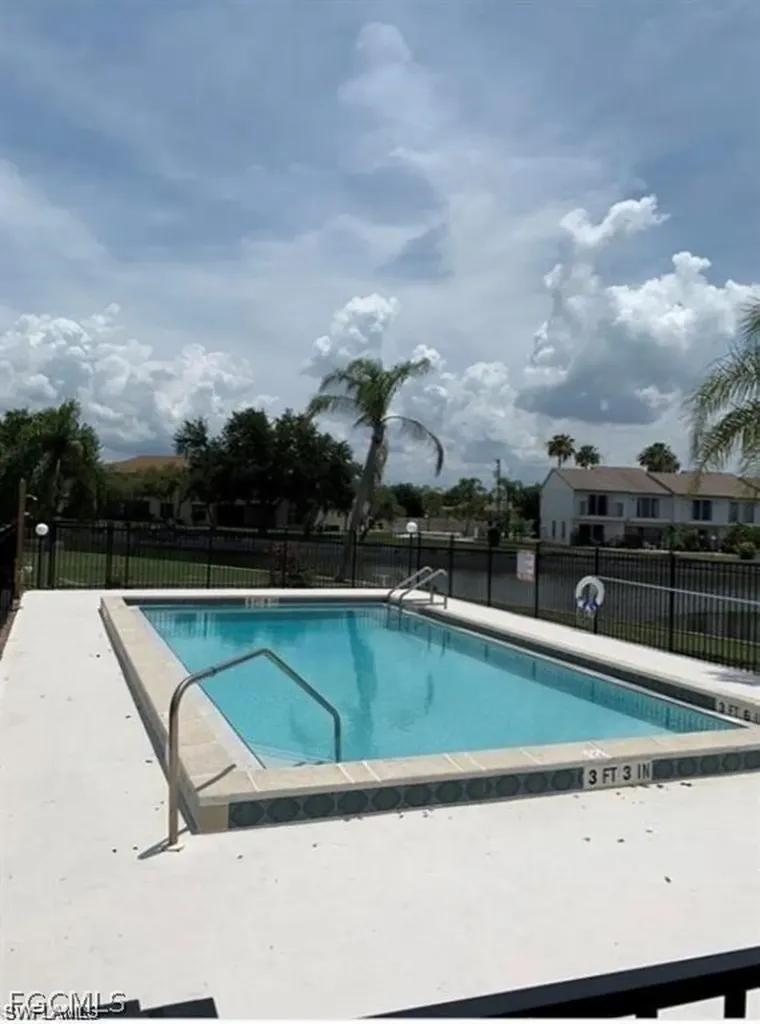 1248 SE 7th Street Cape Coral FL 33990