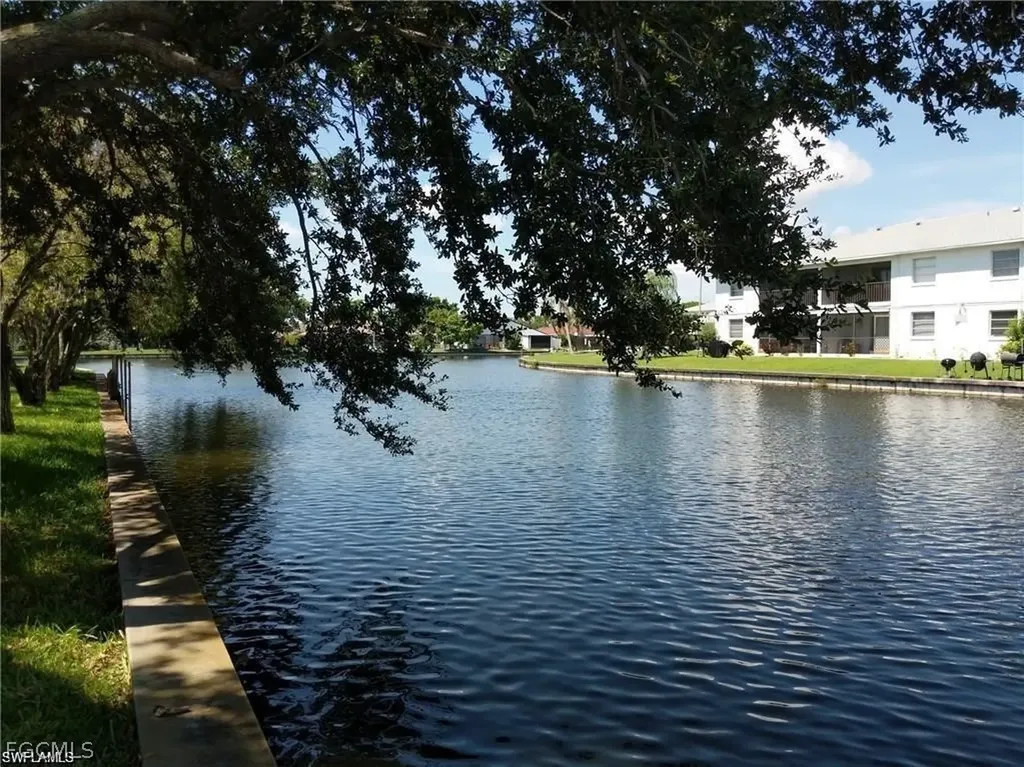 1248 SE 7th Street Cape Coral FL 33990