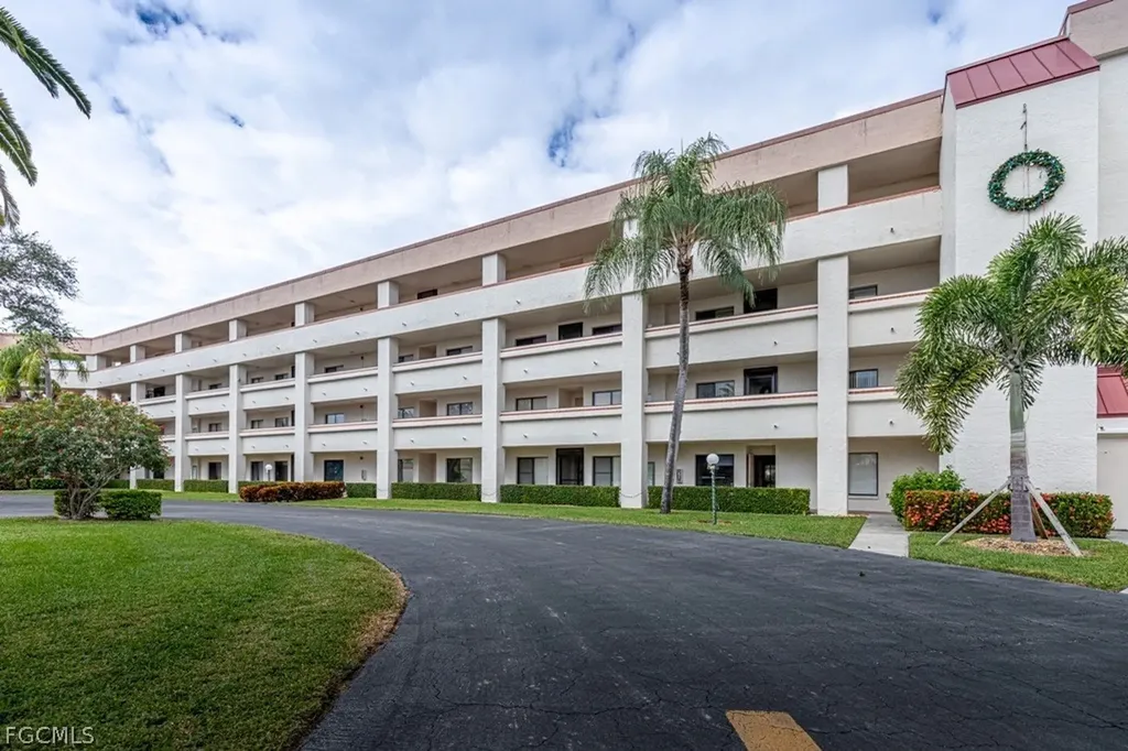 1781 Pebble Beach Drive Fort Myers FL 33907