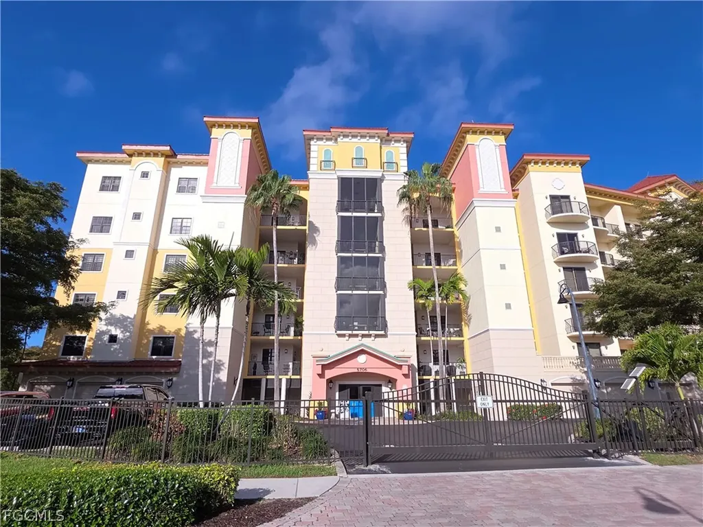 5706 Cape Harbour Drive Cape Coral FL 33914