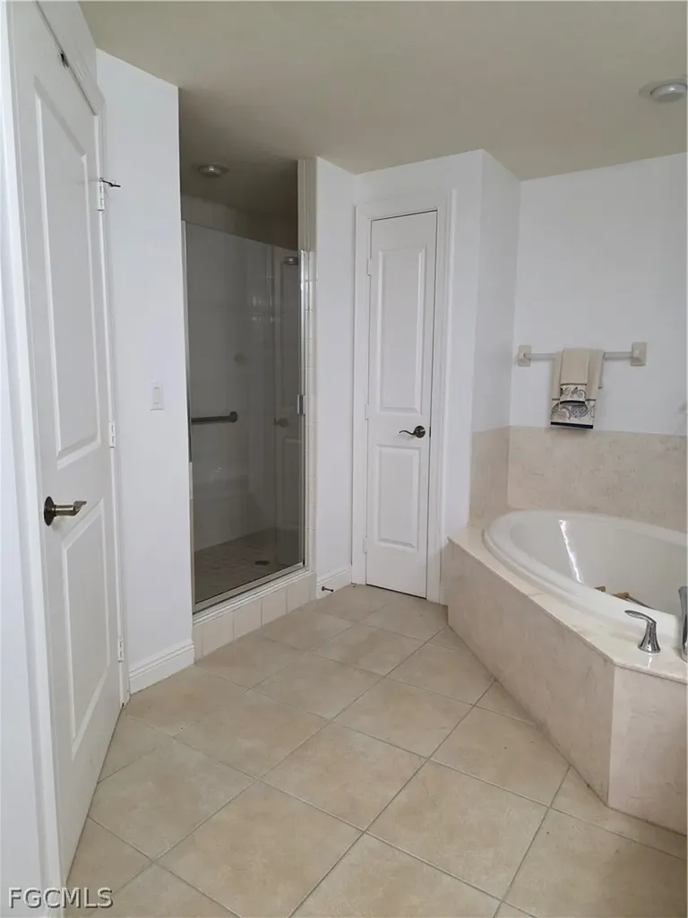 5706 Cape Harbour Drive Cape Coral FL 33914