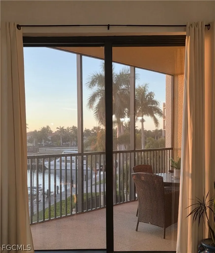 5706 Cape Harbour Drive Cape Coral FL 33914