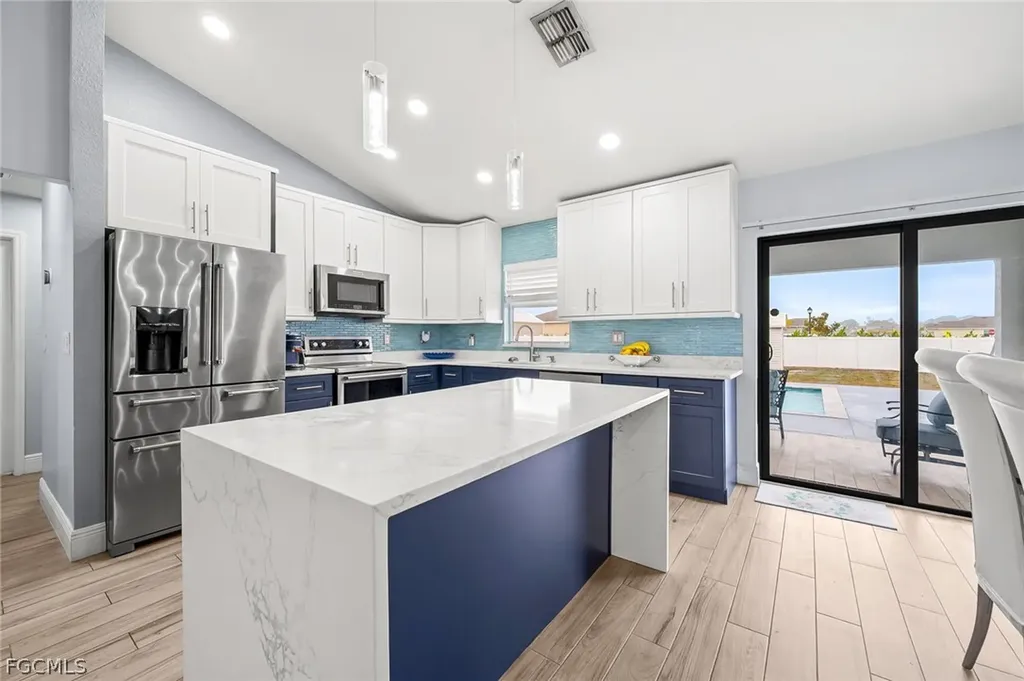 1203 NW 4th Street Cape Coral FL 33993