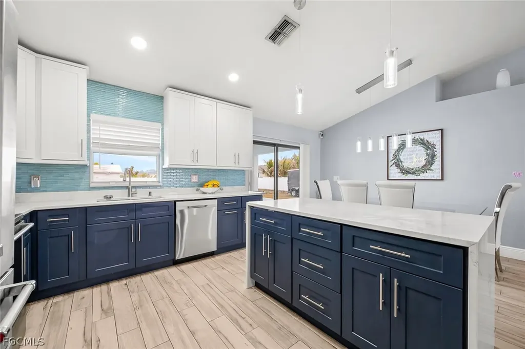1203 NW 4th Street Cape Coral FL 33993
