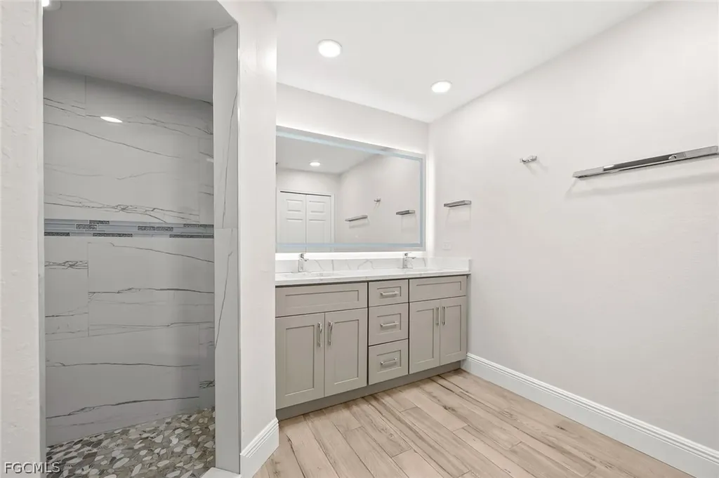 1203 NW 4th Street Cape Coral FL 33993
