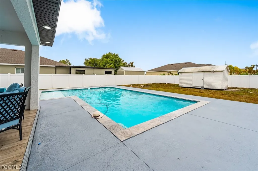 1203 NW 4th Street Cape Coral FL 33993