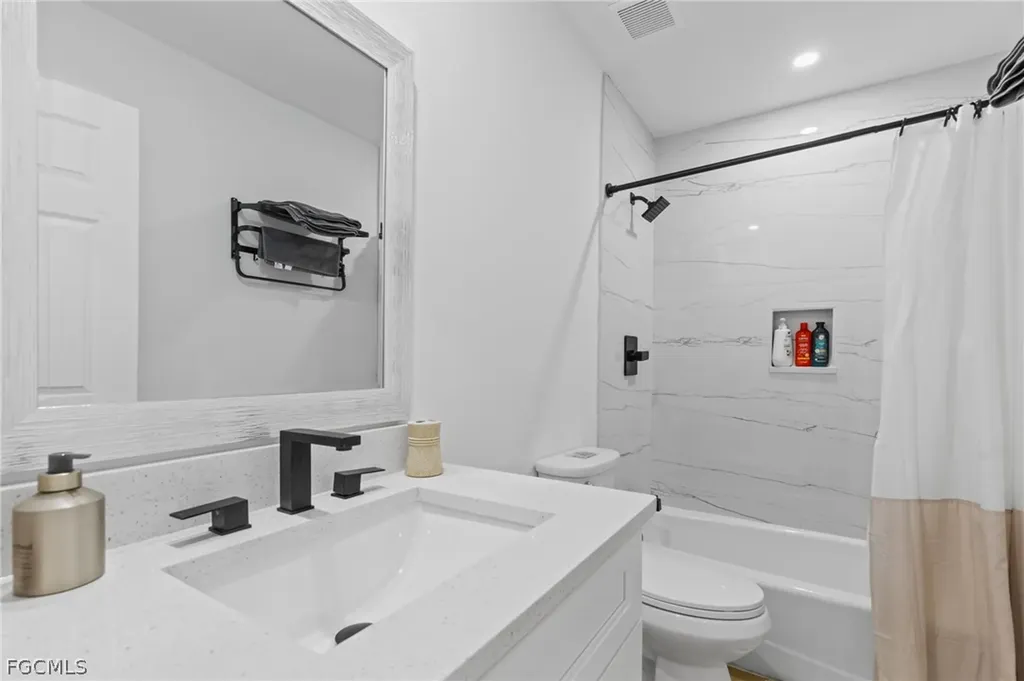 27670 Garrett Street Bonita Springs FL 34135