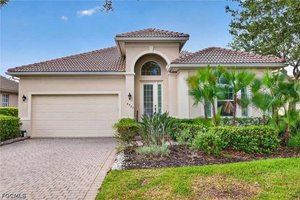 8923 Dartmoor Way Fort Myers FL 33908