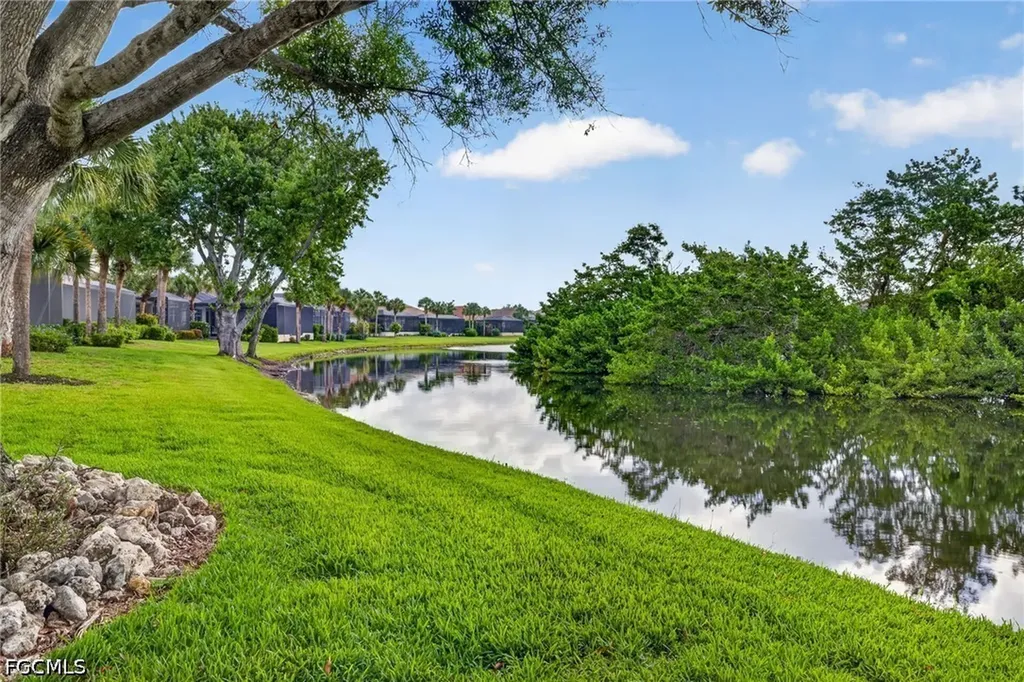 8923 Dartmoor Way Fort Myers FL 33908
