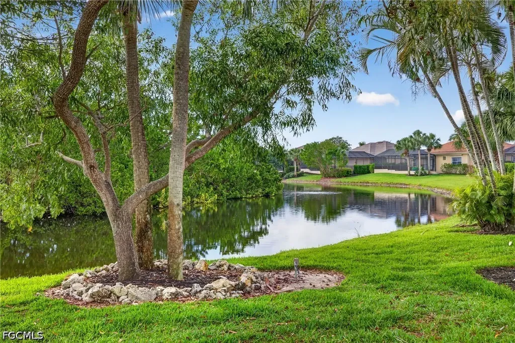 8923 Dartmoor Way Fort Myers FL 33908