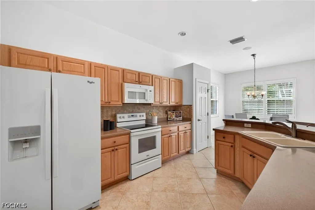 8923 Dartmoor Way Fort Myers FL 33908