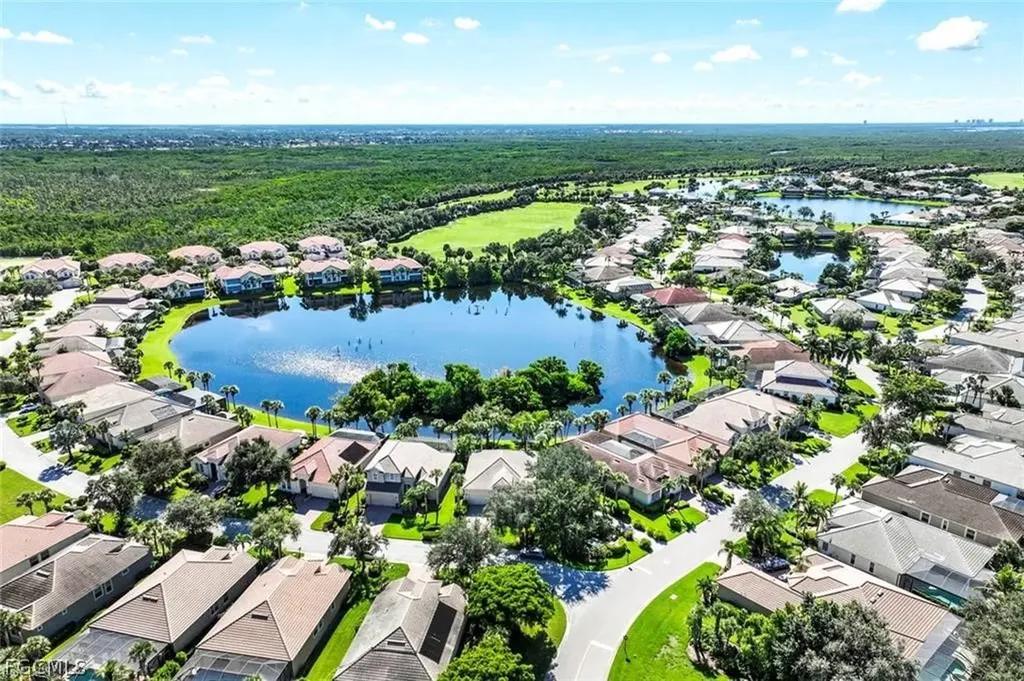 8923 Dartmoor Way Fort Myers FL 33908