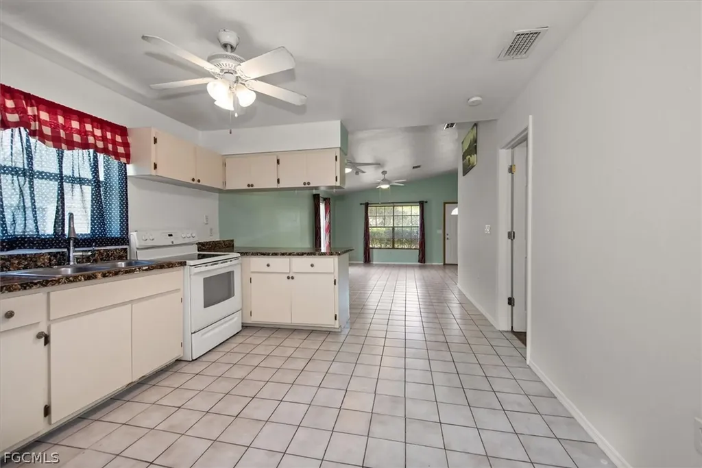 509 Capitol Street North Fort Myers FL 33903