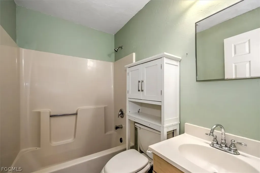 509 Capitol Street North Fort Myers FL 33903