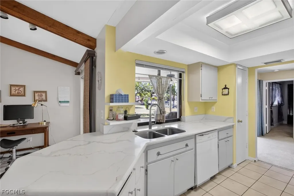 2314 SE 13th Street Cape Coral FL 33990
