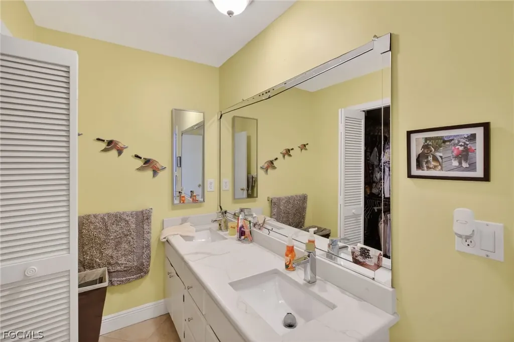 2314 SE 13th Street Cape Coral FL 33990
