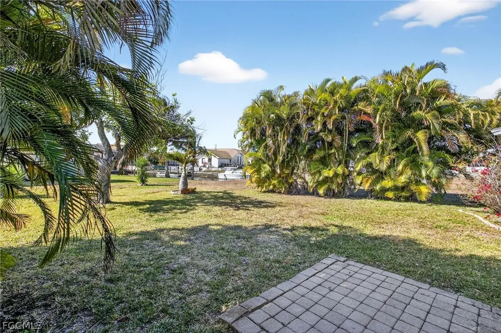 2314 SE 13th Street Cape Coral FL 33990
