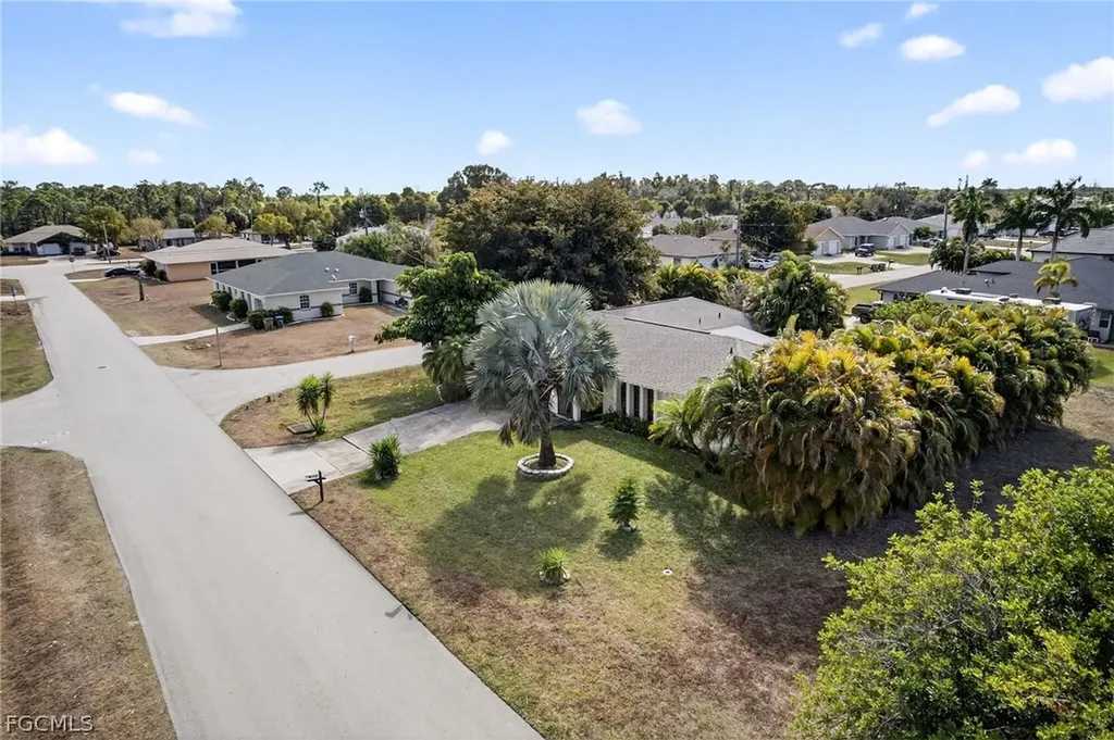 2314 SE 13th Street Cape Coral FL 33990