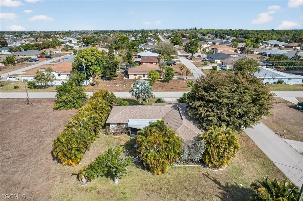 2314 SE 13th Street Cape Coral FL 33990