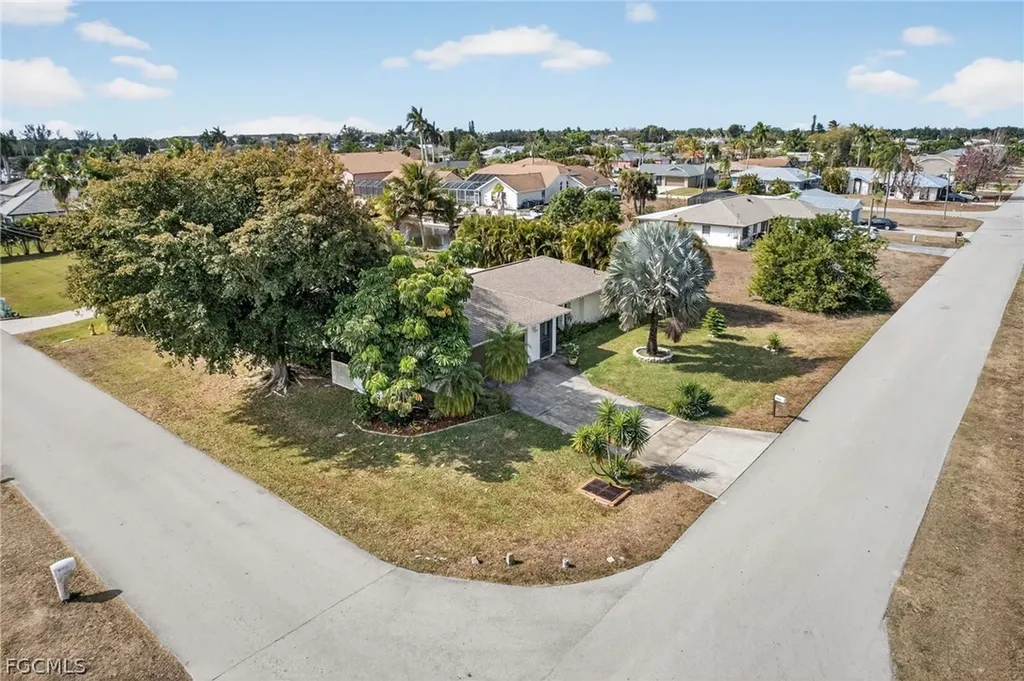 2314 SE 13th Street Cape Coral FL 33990