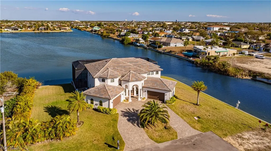 2003 NE 10th Place Cape Coral FL 33909