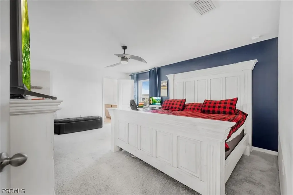 828 Youngreen Drive Fort Myers FL 33913