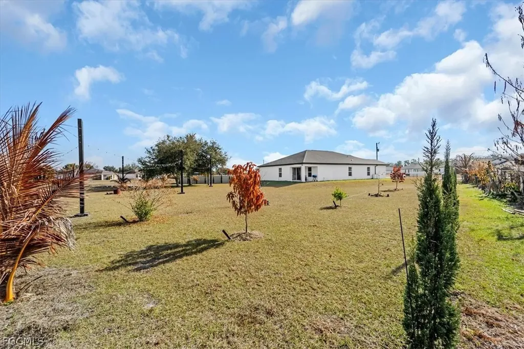 828 Youngreen Drive Fort Myers FL 33913