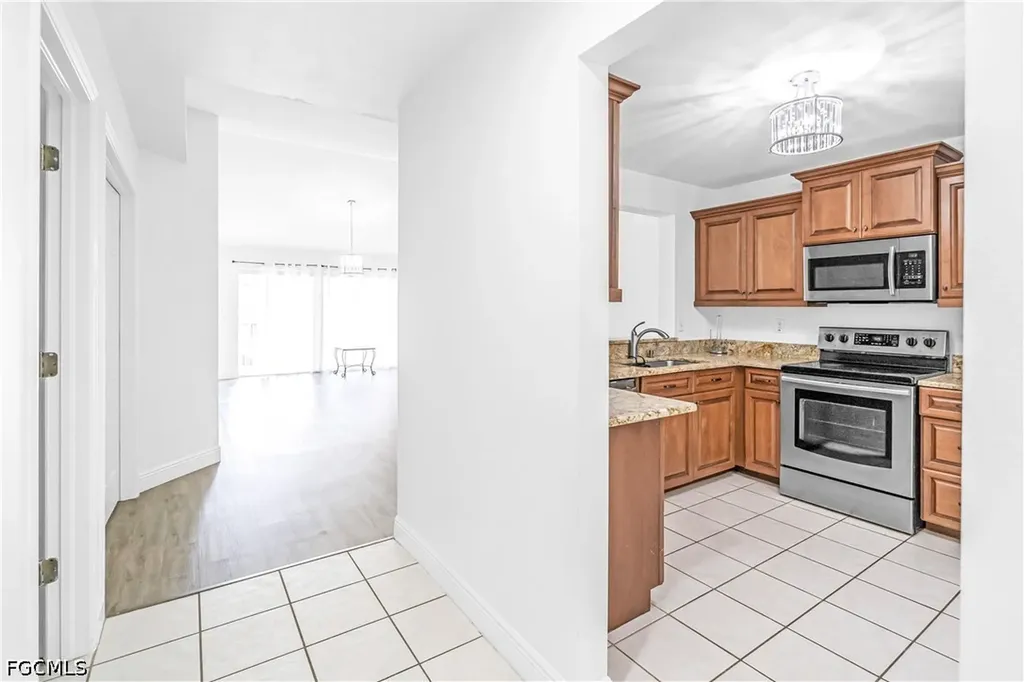 768 Landover Circle Naples FL 34104