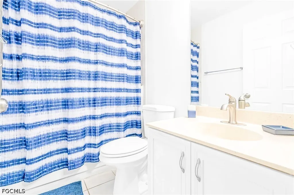 768 Landover Circle Naples FL 34104