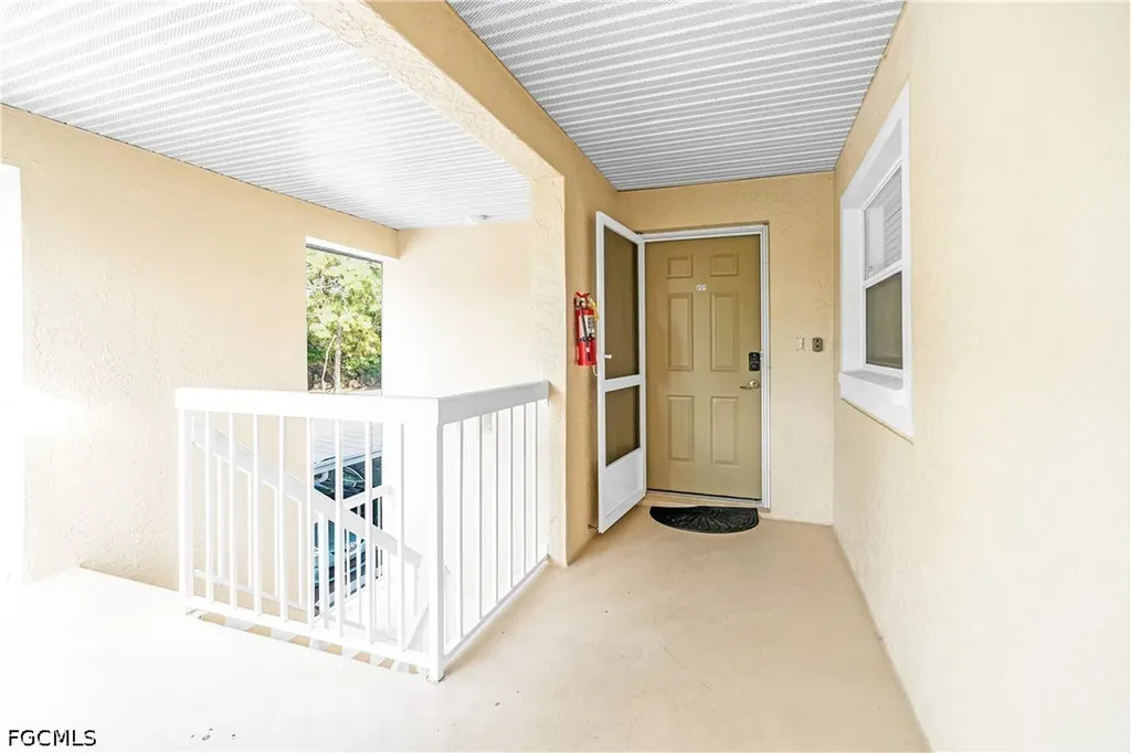 768 Landover Circle Naples FL 34104